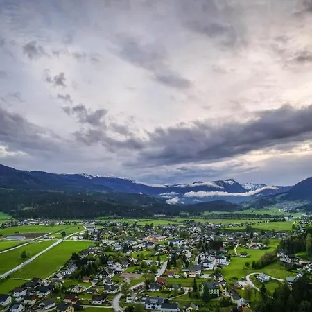 Sara باد ميترندورف