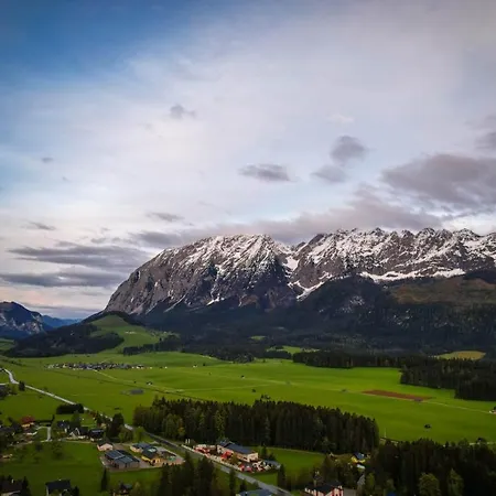 Sara * باد ميترندورف