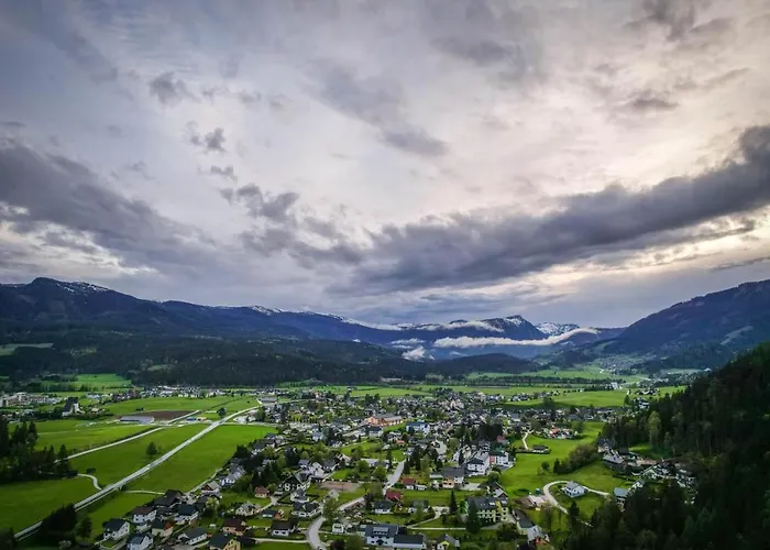 Sara 巴德米滕多夫